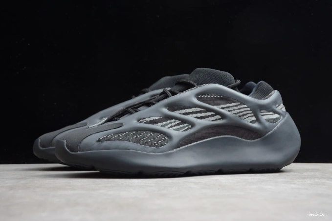 Adidas 700 H67799 Black Yeezy Boost V3 0815